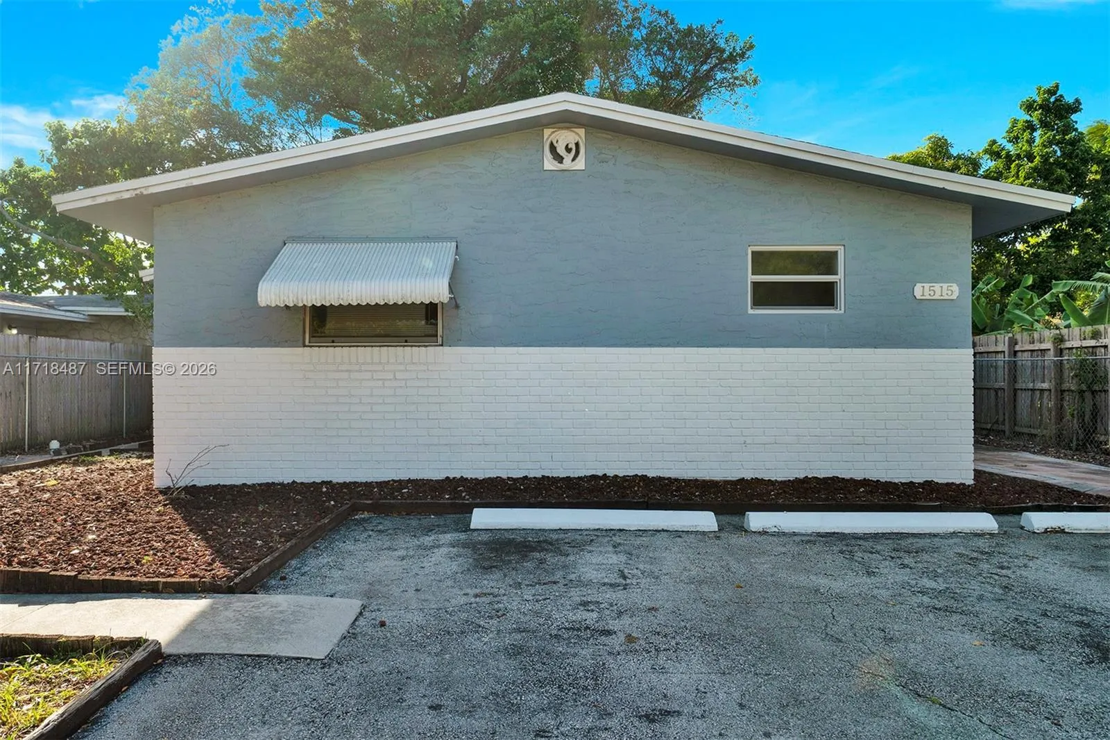 1515 Nw 2nd Ave, Fort Lauderdale, Florida 33311, Fort Lauderdale, Florida 33311, ,Residential Income,For Sale,1515 Nw 2nd Ave, Fort Lauderdale, Florida 33311,A11718487