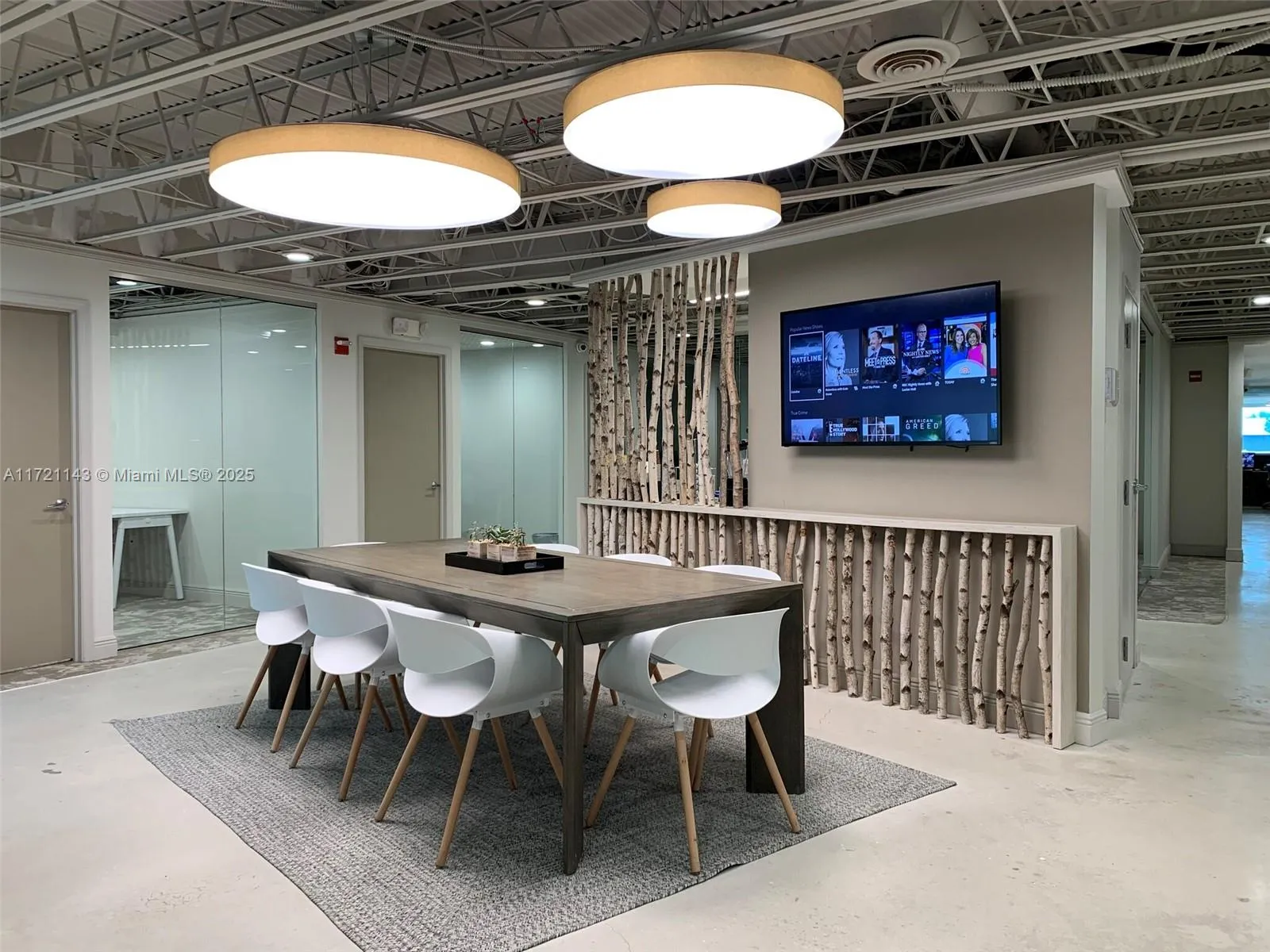 820 W 41 St 401, Miami Beach, Florida 33140, Miami Beach, Florida 33140, ,Commercial Lease,For Rent,820 W 41 St 401, Miami Beach, Florida 33140,A11721143