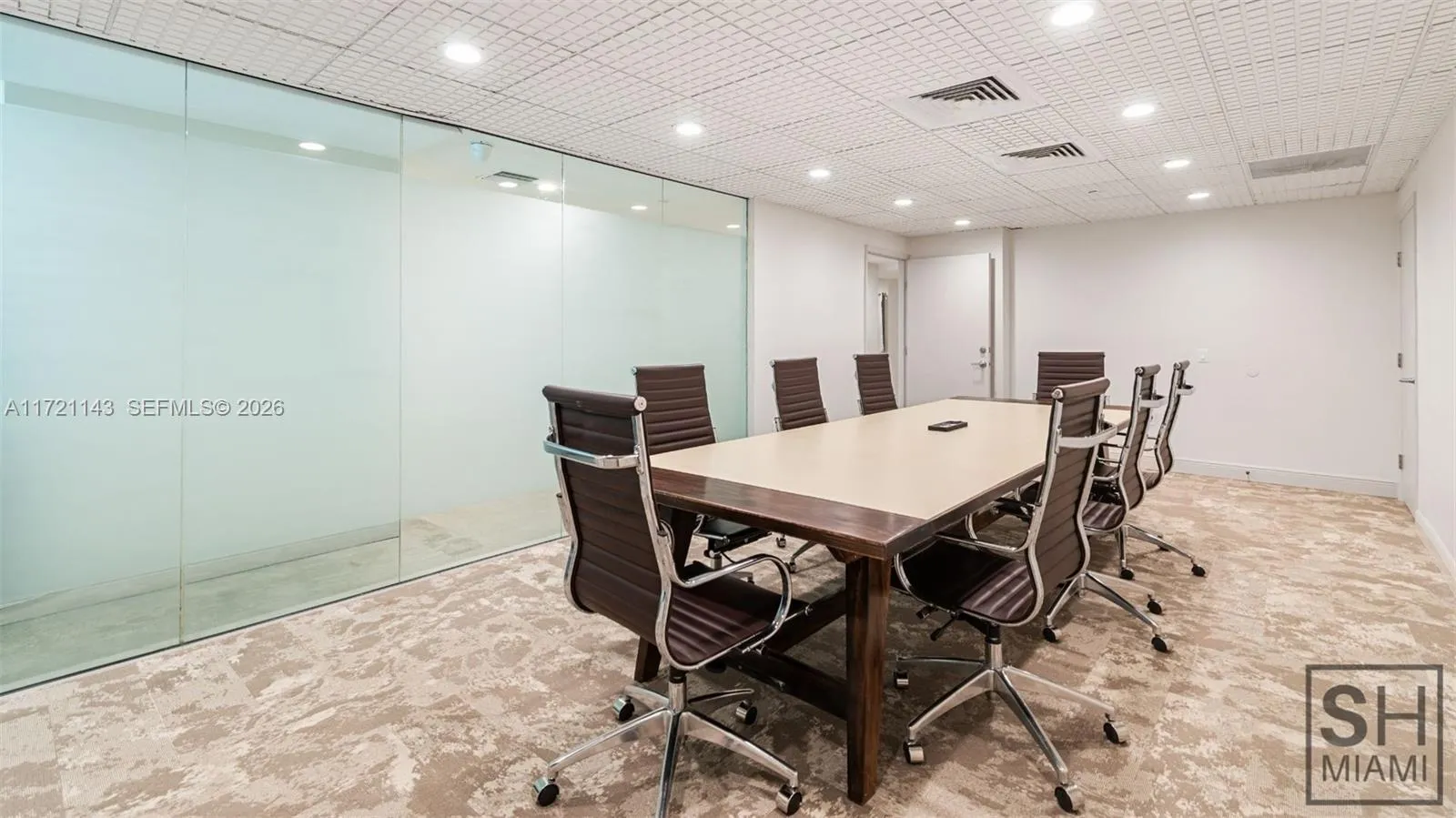 820 W 41 St 401, Miami Beach, Florida 33140, Miami Beach, Florida 33140, ,Commercial Lease,For Rent,820 W 41 St 401, Miami Beach, Florida 33140,A11721143