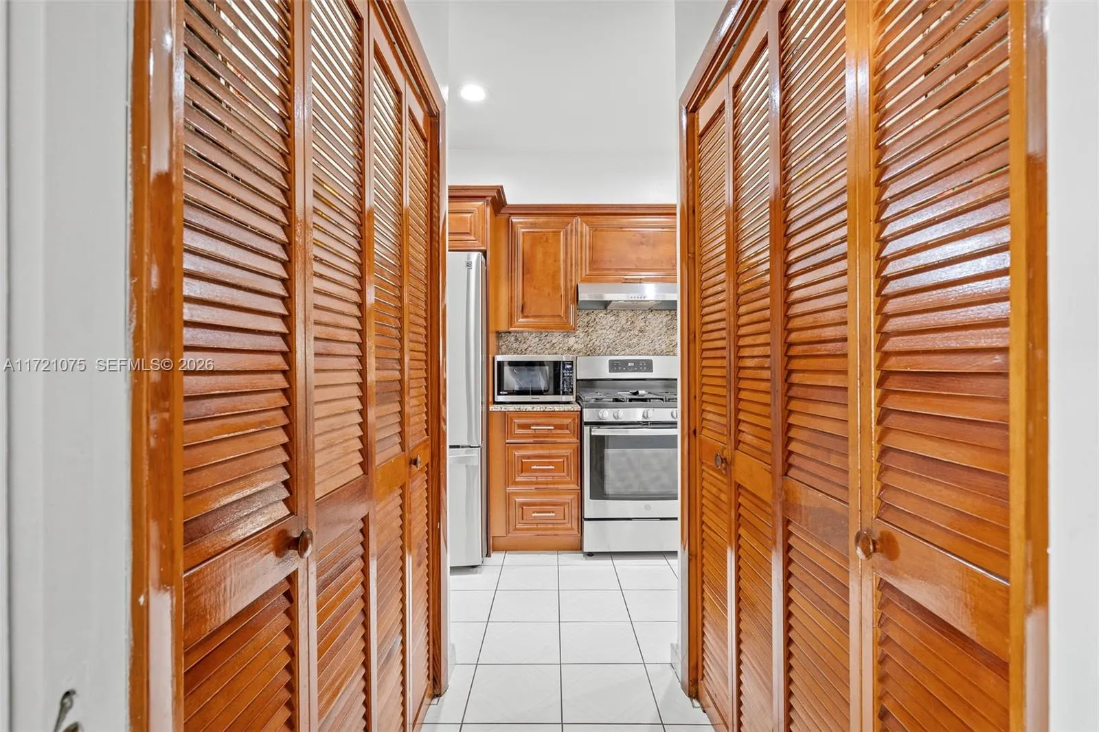 9149 Dickens Ave, Surfside, Florida 33154, Surfside, Florida 33154, 2 Bedrooms Bedrooms, ,2 BathroomsBathrooms,Residential,For Sale,9149 Dickens Ave, Surfside, Florida 33154,A11721075