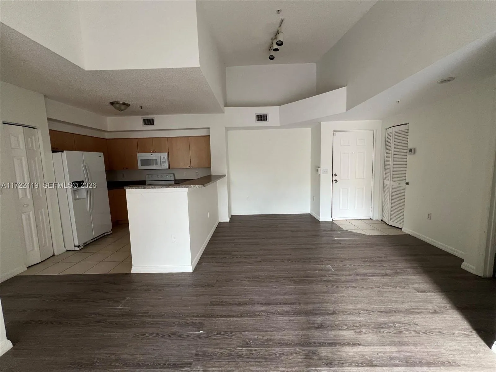 2360 E Preserve Way 305, Miramar, Florida 33025, Miramar, Florida 33025, 2 Bedrooms Bedrooms, ,2 BathroomsBathrooms,Residential,For Sale,2360 E Preserve Way 305, Miramar, Florida 33025,A11722119