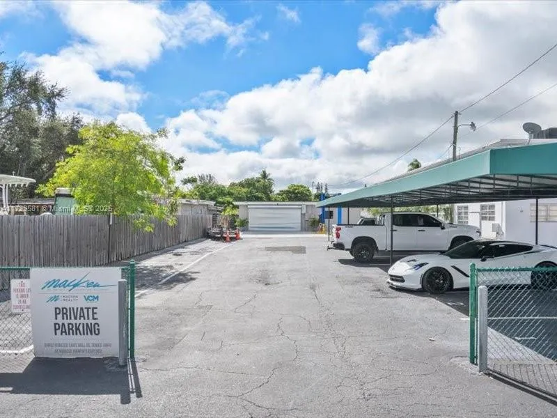 2404 Hollywood Blvd, Hollywood, Florida 33020, Hollywood, Florida 33020, ,Commercial Sale,For Sale,2404 Hollywood Blvd, Hollywood, Florida 33020,A11723581