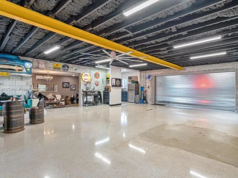 2404 Hollywood Blvd, Hollywood, Florida 33020, Hollywood, Florida 33020, ,Commercial Sale,For Sale,2404 Hollywood Blvd, Hollywood, Florida 33020,A11723581