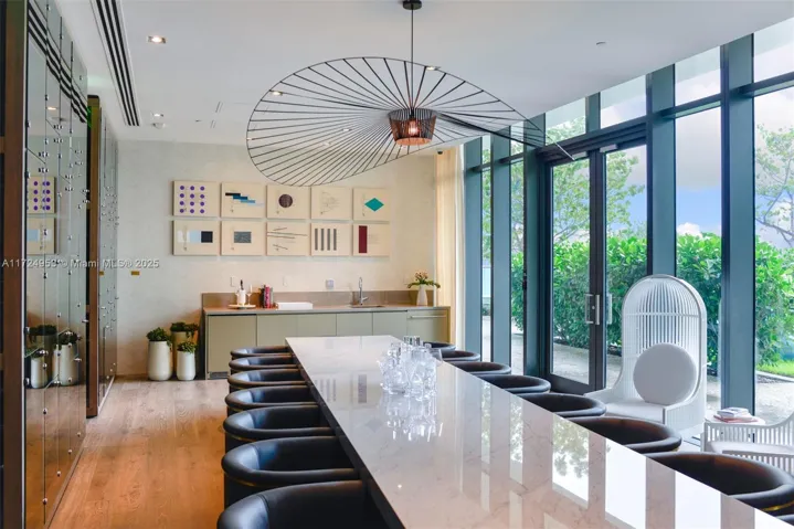 at 650 32 St, Miami, FL 33137 Unit For Sale 2 Bedrooms 3 Bathrooms MLS# A11724953 Price $949,000
