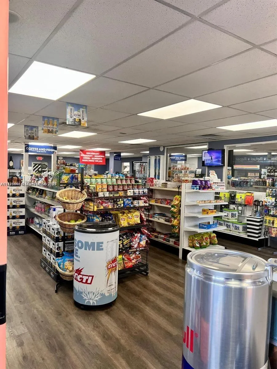 9101 W Okeechobee Rd 203, Hialeah Gardens, Florida, Hialeah Gardens, Florida 33016, ,Commercial Lease,For Rent,9101 W Okeechobee Rd 203, Hialeah Gardens, Florida,A11725048