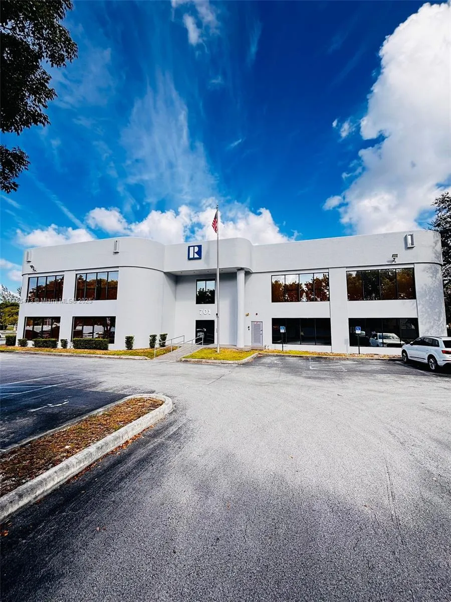 701 Promenade Dr Suite 250, Pembroke Pines, Florid, Pembroke Pines, Florida 33026, ,Commercial Lease,For Rent,701 Promenade Dr Suite 250, Pembroke Pines, Florid,A11725473