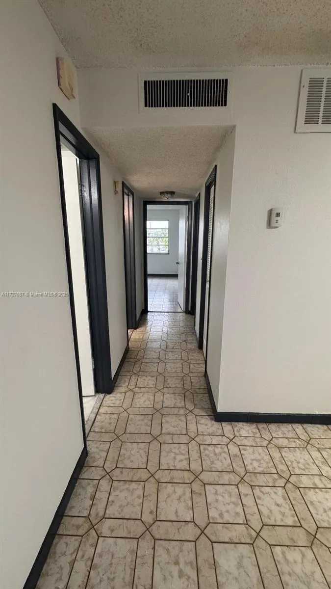 160 Ne 203rd Ter 18, Miami Gardens, Florida 33179, Miami Gardens, Florida 33179, 2 Bedrooms Bedrooms, ,2 BathroomsBathrooms,Residential,For Sale,160 Ne 203rd Ter 18, Miami Gardens, Florida 33179,A11727687