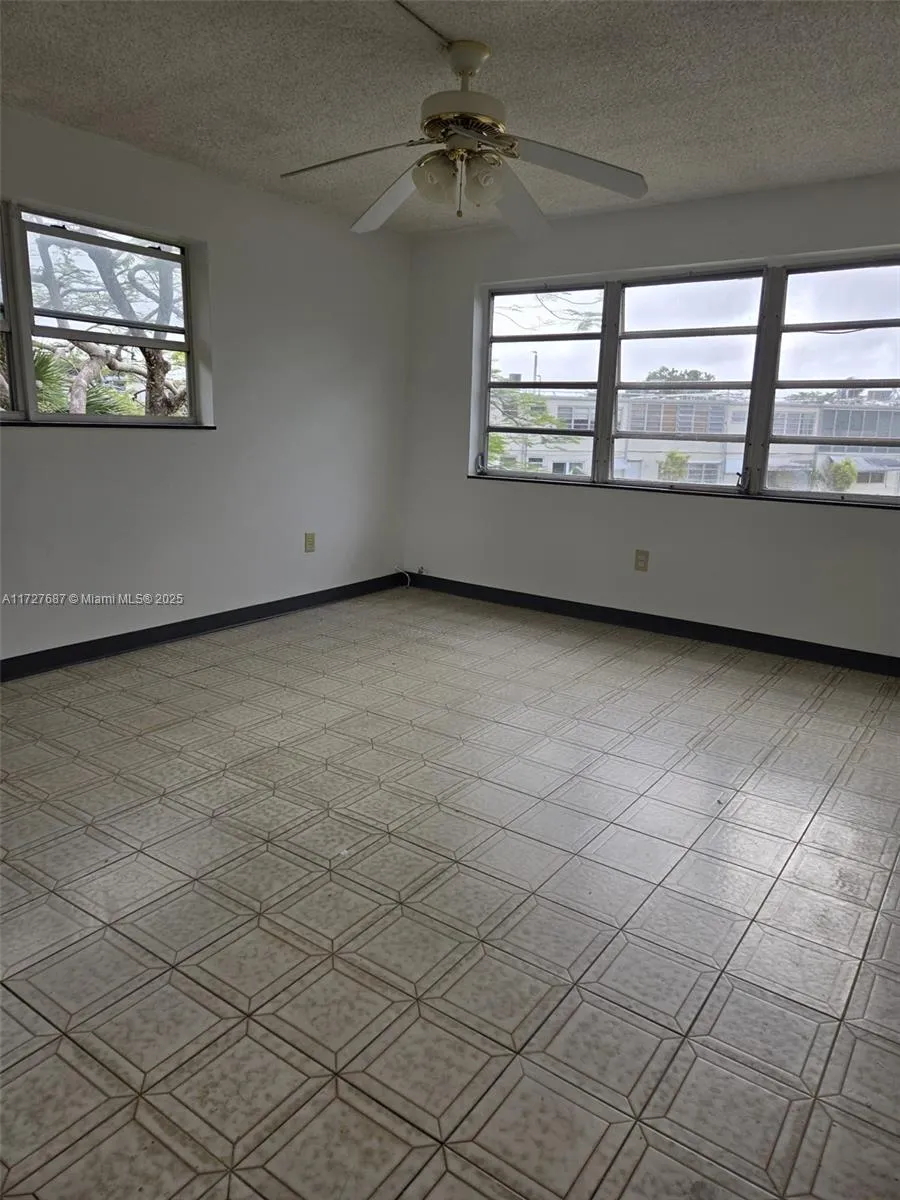 160 Ne 203rd Ter 18, Miami Gardens, Florida 33179, Miami Gardens, Florida 33179, 2 Bedrooms Bedrooms, ,2 BathroomsBathrooms,Residential,For Sale,160 Ne 203rd Ter 18, Miami Gardens, Florida 33179,A11727687