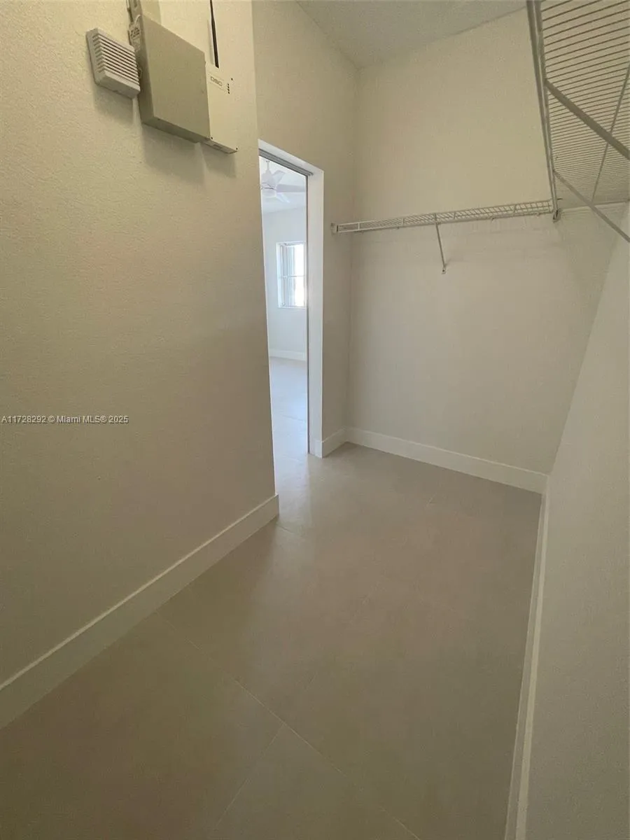 10803 Nw 83rd St 4-1, Doral, Florida 33178, Doral, Florida 33178, 4 Bedrooms Bedrooms, ,3 BathroomsBathrooms,Residential Lease,For Rent,10803 Nw 83rd St 4-1, Doral, Florida 33178,A11728292