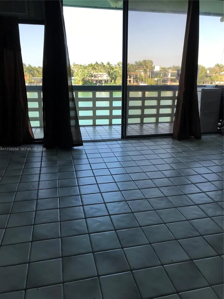 6484 Indian Creek Dr 310, Miami Beach, Florida 331, Miami Beach, Florida 33141, ,1 BathroomBathrooms,Residential,For Sale,6484 Indian Creek Dr 310, Miami Beach, Florida 331,A11728254