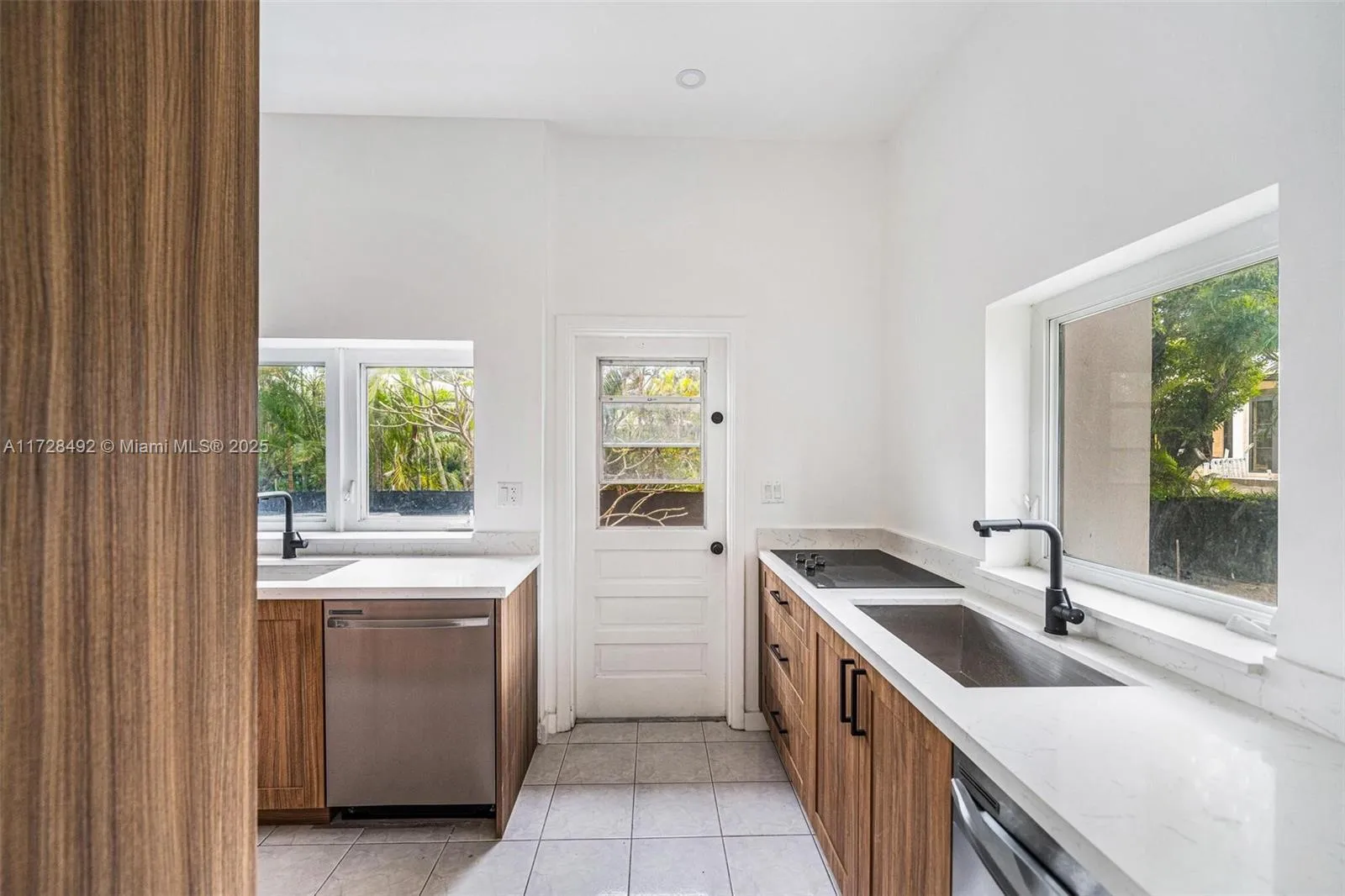 253 Bal Cross Dr, Bal Harbour, Florida 33154, Bal Harbour, Florida 33154, 4 Bedrooms Bedrooms, ,3 BathroomsBathrooms,Residential,For Sale,253 Bal Cross Dr, Bal Harbour, Florida 33154,A11728492