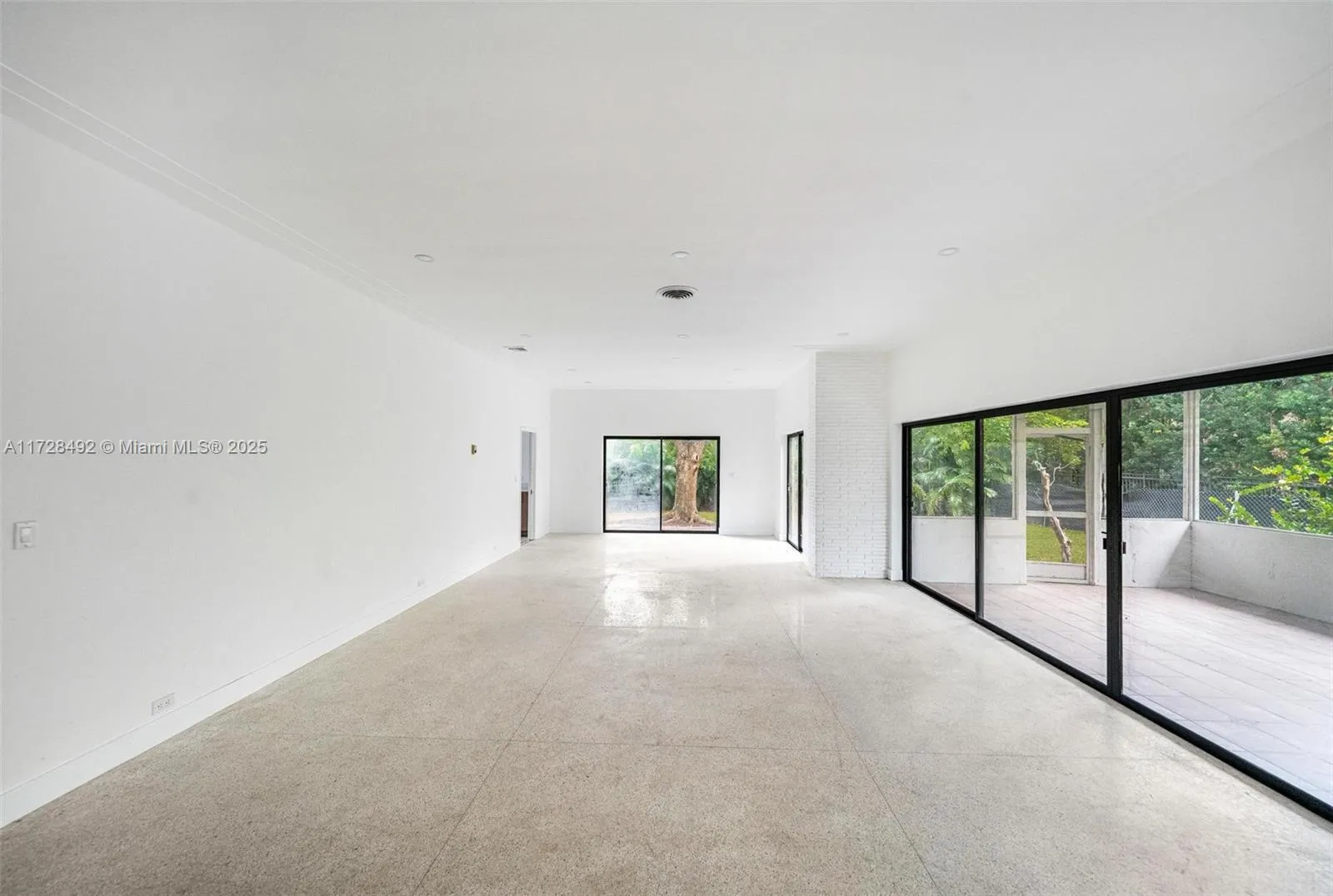 253 Bal Cross Dr, Bal Harbour, Florida 33154, Bal Harbour, Florida 33154, 4 Bedrooms Bedrooms, ,3 BathroomsBathrooms,Residential,For Sale,253 Bal Cross Dr, Bal Harbour, Florida 33154,A11728492