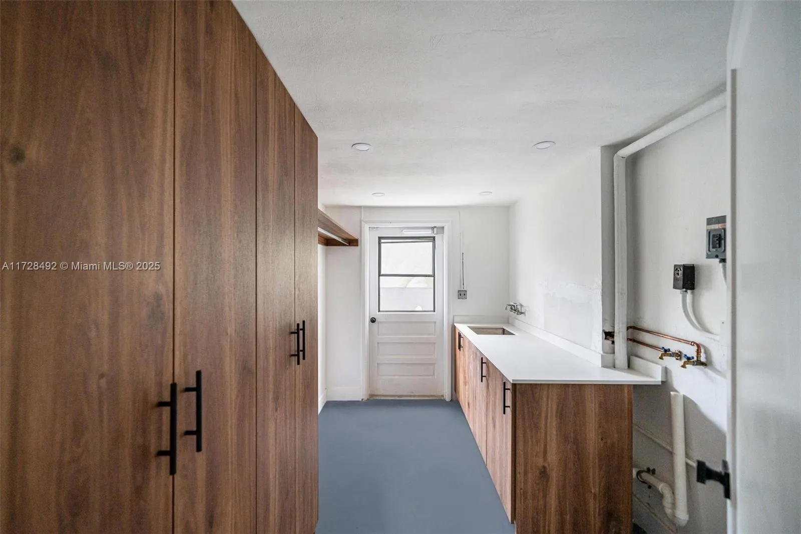 253 Bal Cross Dr, Bal Harbour, Florida 33154, Bal Harbour, Florida 33154, 4 Bedrooms Bedrooms, ,3 BathroomsBathrooms,Residential,For Sale,253 Bal Cross Dr, Bal Harbour, Florida 33154,A11728492