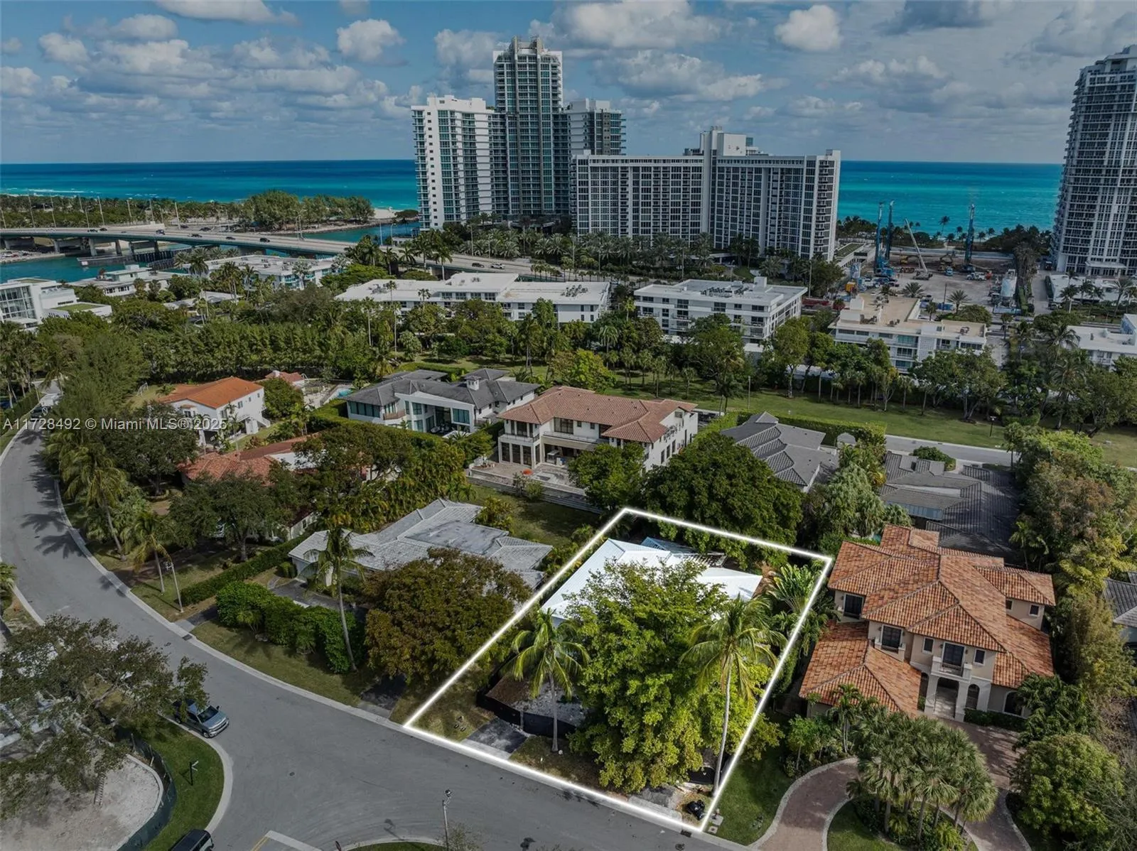 253 Bal Cross Dr, Bal Harbour, Florida 33154, Bal Harbour, Florida 33154, 4 Bedrooms Bedrooms, ,3 BathroomsBathrooms,Residential,For Sale,253 Bal Cross Dr, Bal Harbour, Florida 33154,A11728492