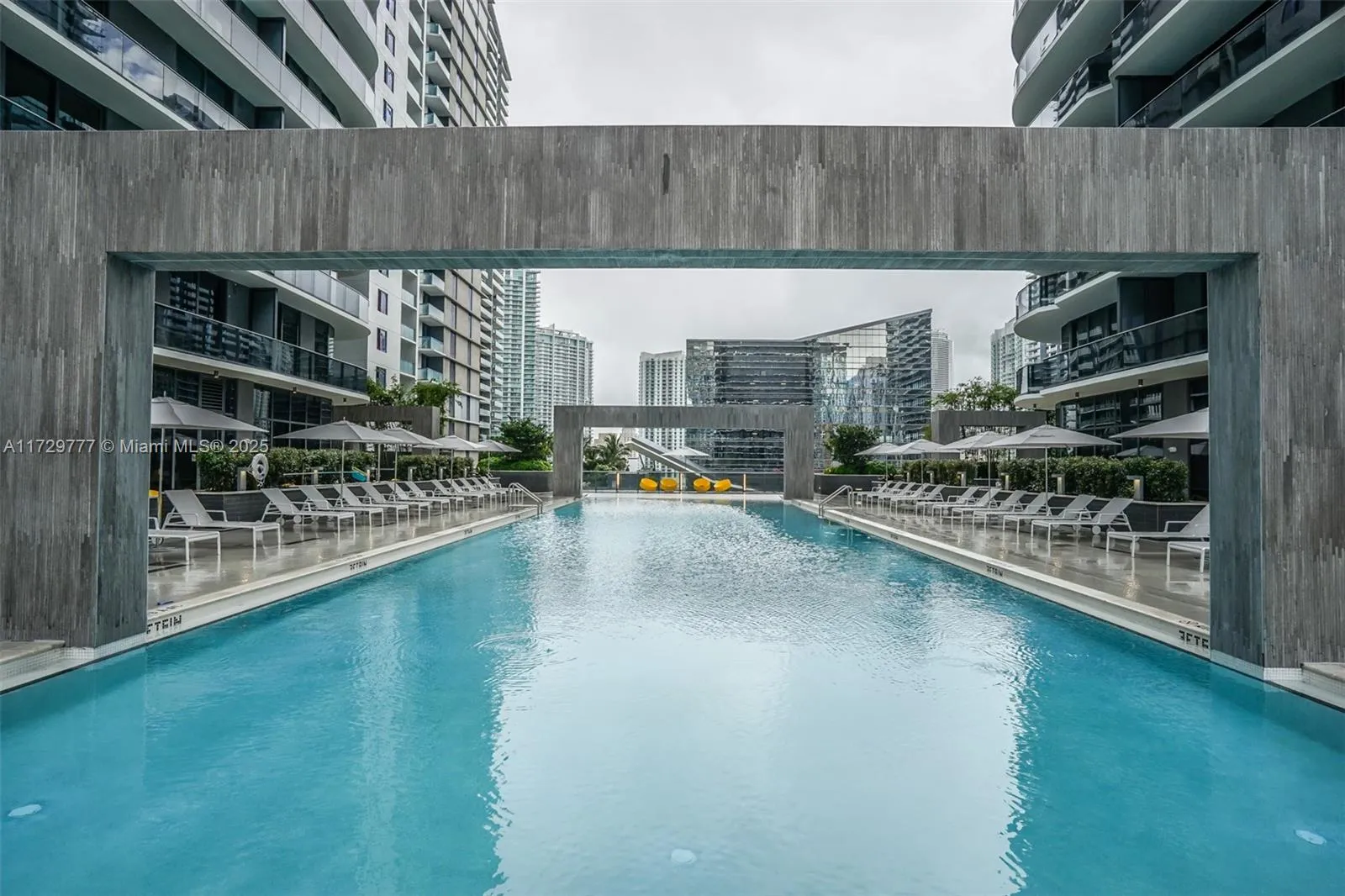 Miami, Florida 33130, 1 Bedroom Bedrooms, ,1 BathroomBathrooms,Residential,For Sale,A11729777