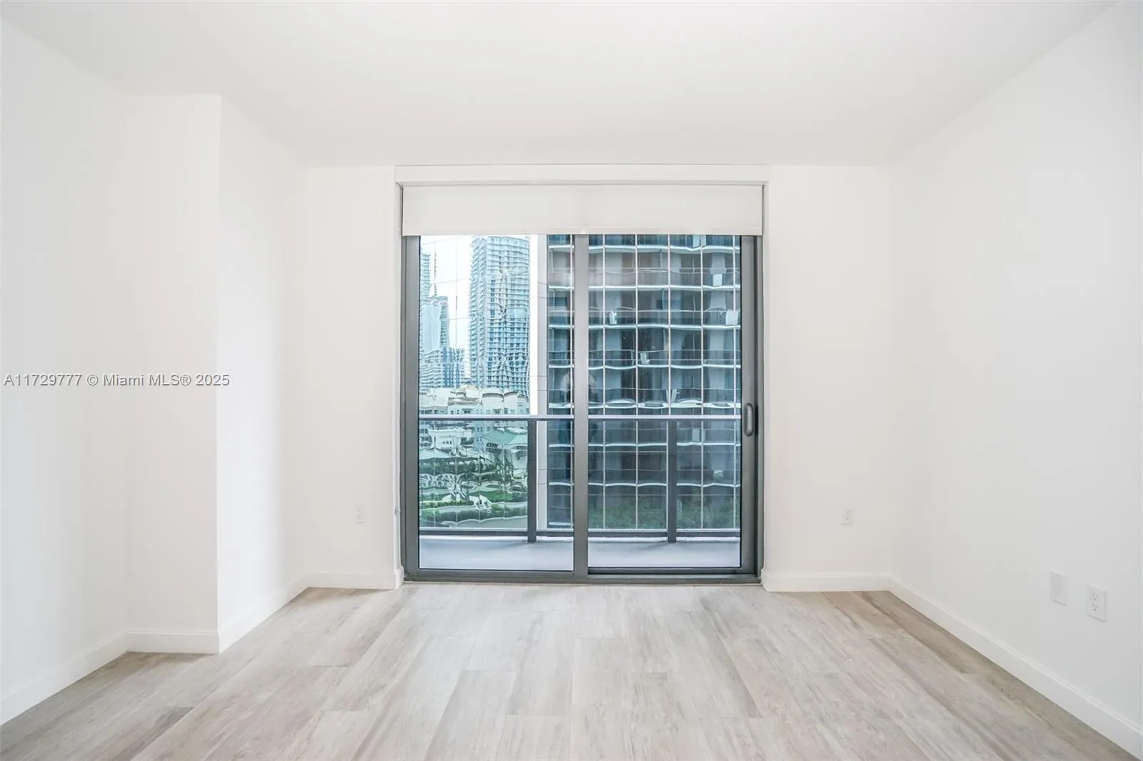 Miami, Florida 33130, 1 Bedroom Bedrooms, ,1 BathroomBathrooms,Residential,For Sale,A11729777