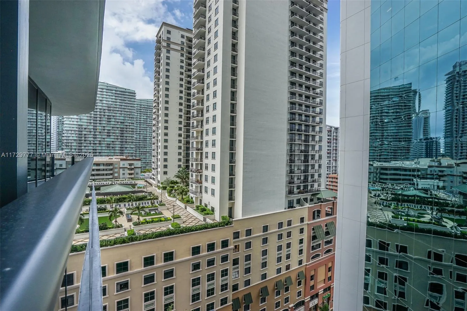 Miami, Florida 33130, 1 Bedroom Bedrooms, ,1 BathroomBathrooms,Residential,For Sale,A11729777