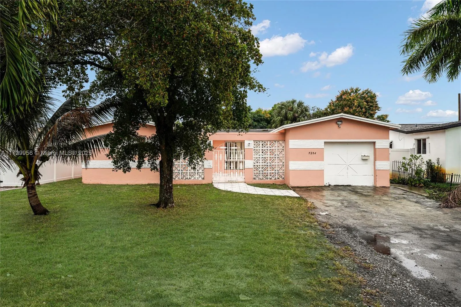 7904 Coral Blvd, Miramar, Florida 33023, Miramar, Florida 33023, 3 Bedrooms Bedrooms, ,2 BathroomsBathrooms,Residential,For Sale,7904 Coral Blvd, Miramar, Florida 33023,A11729956