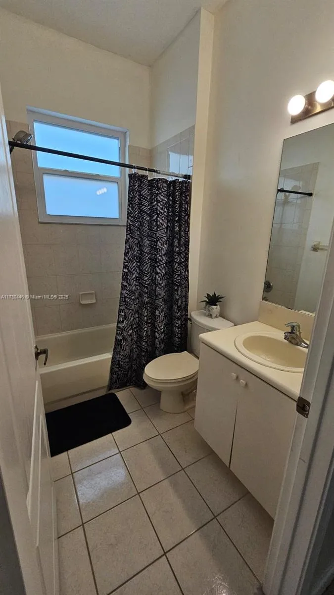 4120 Ne 22 Nd Ct, Homestead, Florida 33033, Homestead, Florida 33033, 5 Bedrooms Bedrooms, ,3 BathroomsBathrooms,Residential,For Sale,4120 Ne 22 Nd Ct, Homestead, Florida 33033,A11730446