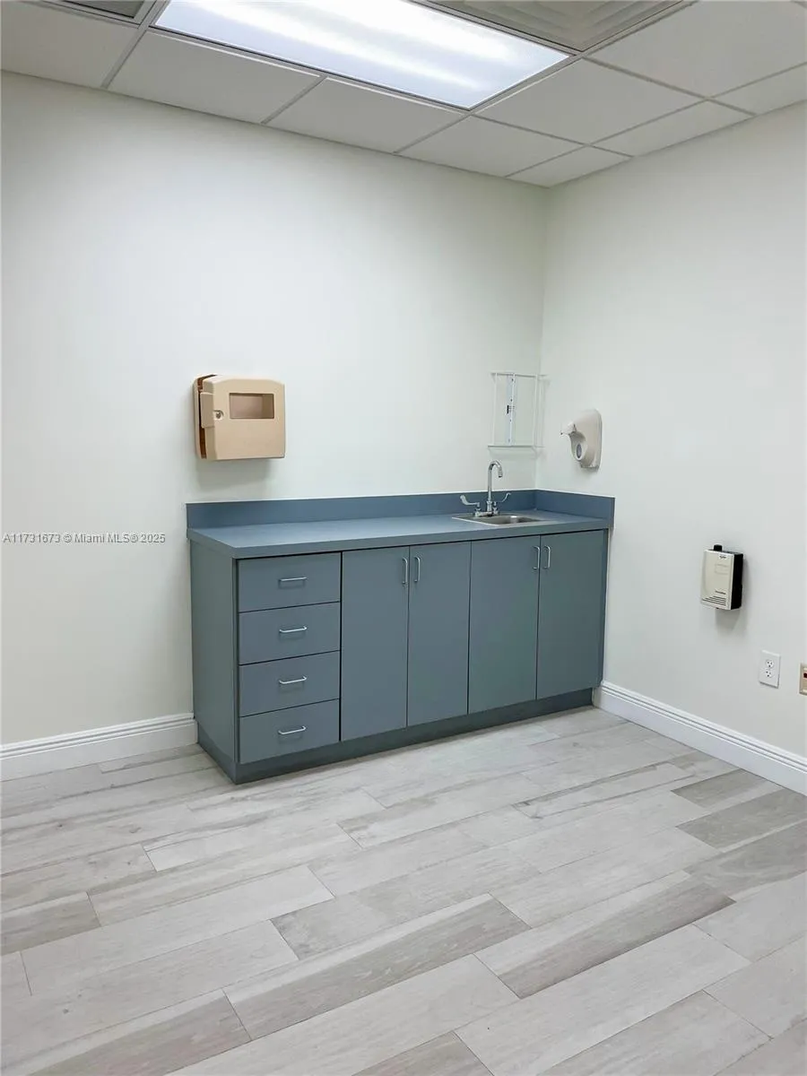 South Miami, Florida 33143, ,Commercial Sale,For Sale,A11731673