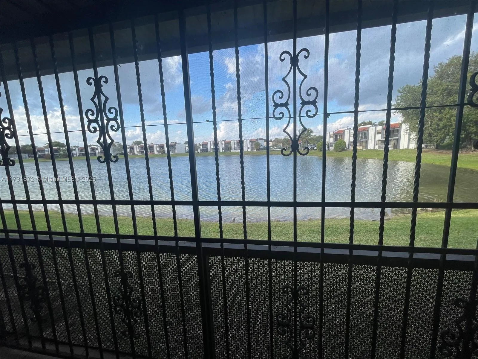 490 W Park Dr 102-5, Miami, Florida 33172, Miami, Florida 33172, 2 Bedrooms Bedrooms, ,1 BathroomBathrooms,Residential Lease,For Rent,490 W Park Dr 102-5, Miami, Florida 33172,A11731872