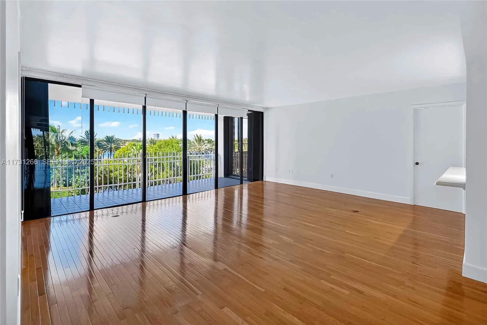 2 Grove Isle Dr B404, Coconut Grove, Florida 33133, Coconut Grove, Florida 33133, 2 Bedrooms Bedrooms, ,2 BathroomsBathrooms,Residential,For Sale,2 Grove Isle Dr B404, Coconut Grove, Florida 33133,A11731266