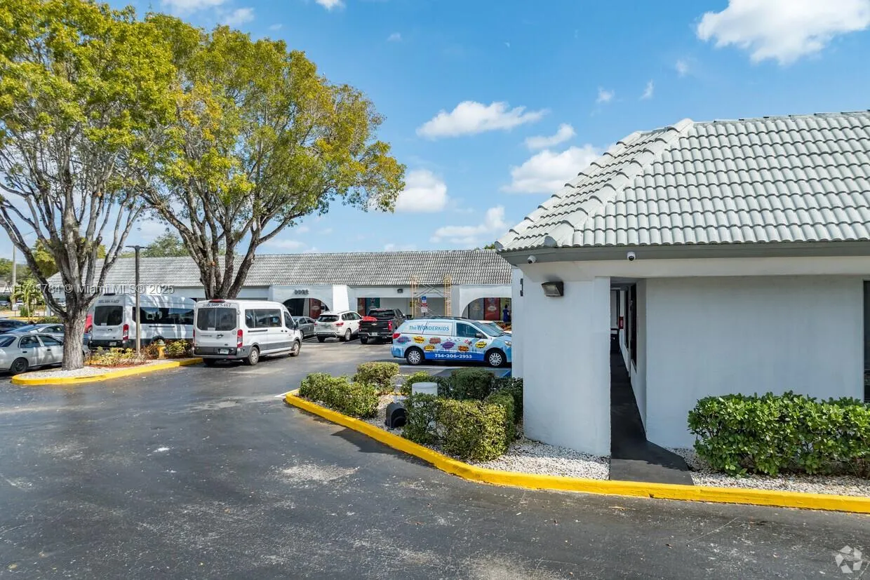 7100 W Commercial Blvd, Lauderhill, Florida 33319, Fort Lauderdale, Florida 33319, ,Commercial Sale,For Sale,7100 W Commercial Blvd, Lauderhill, Florida 33319,A11733784
