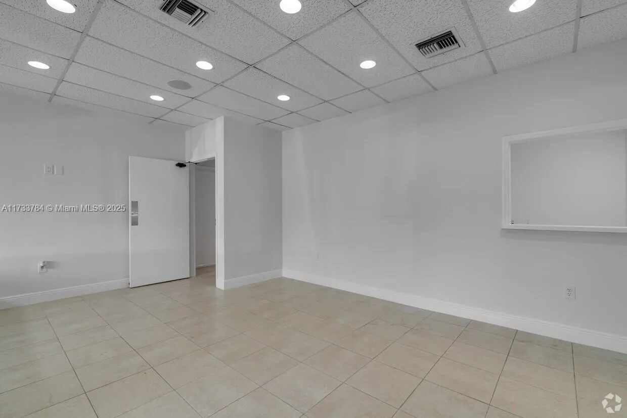 7100 W Commercial Blvd, Lauderhill, Florida 33319, Fort Lauderdale, Florida 33319, ,Commercial Sale,For Sale,7100 W Commercial Blvd, Lauderhill, Florida 33319,A11733784