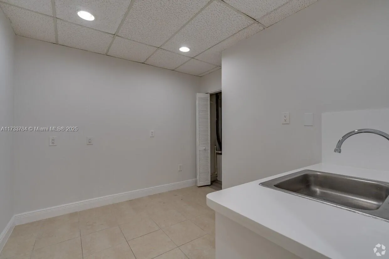 7100 W Commercial Blvd, Lauderhill, Florida 33319, Fort Lauderdale, Florida 33319, ,Commercial Sale,For Sale,7100 W Commercial Blvd, Lauderhill, Florida 33319,A11733784