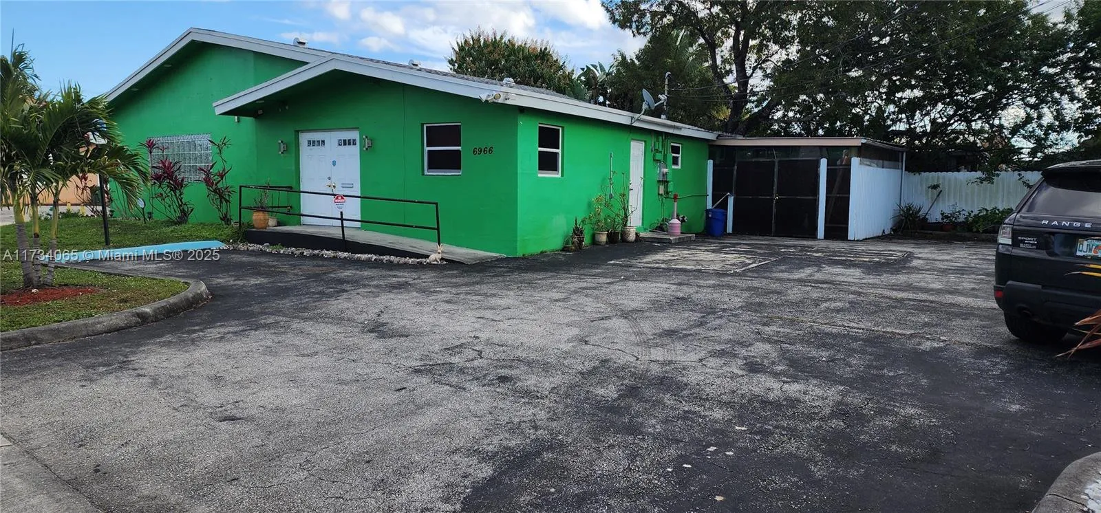 6966 Taft St 1, Hollywood, Florida 33024, Hollywood, Florida 33024, ,Commercial Sale,For Sale,6966 Taft St 1, Hollywood, Florida 33024,A11734065