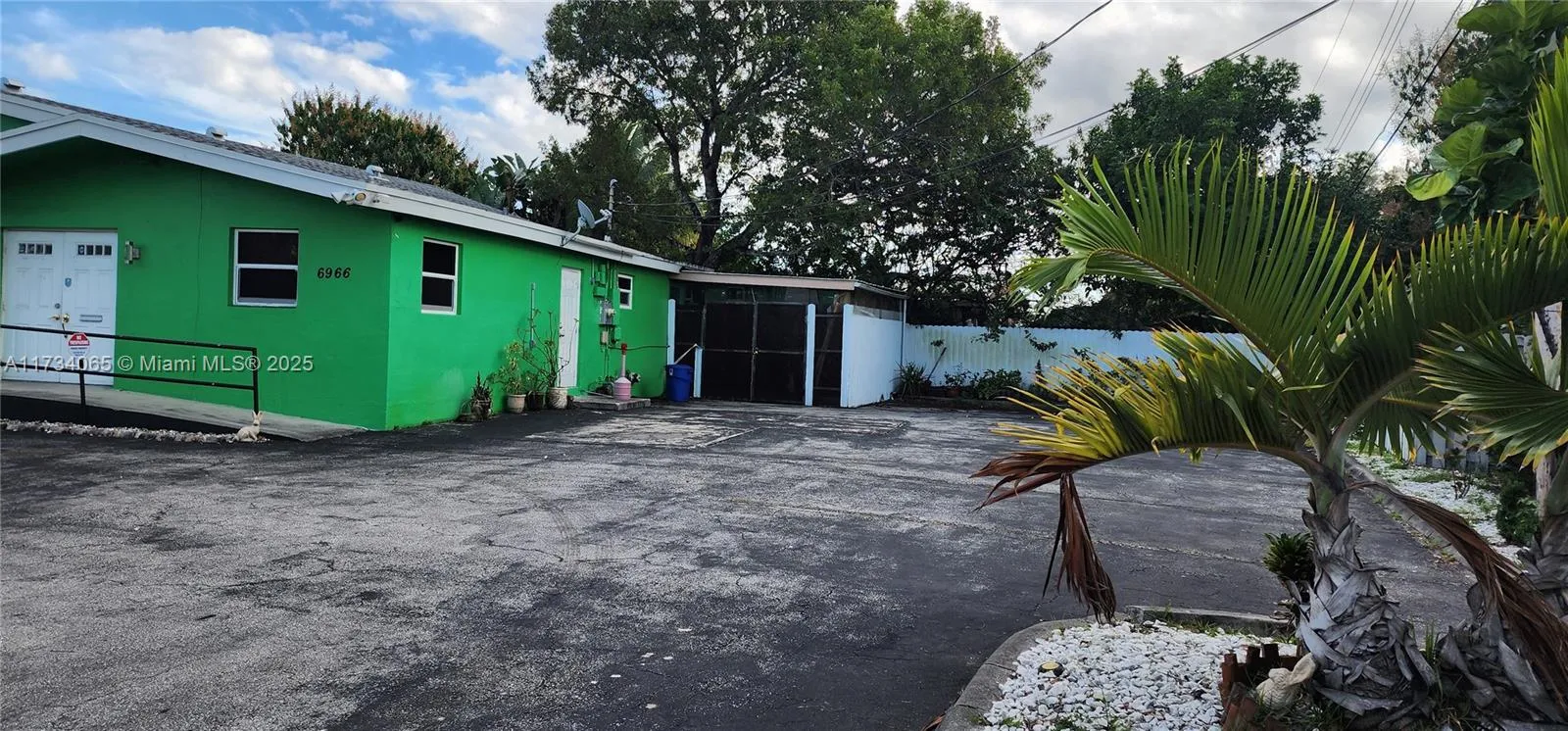 6966 Taft St 1, Hollywood, Florida 33024, Hollywood, Florida 33024, ,Commercial Sale,For Sale,6966 Taft St 1, Hollywood, Florida 33024,A11734065