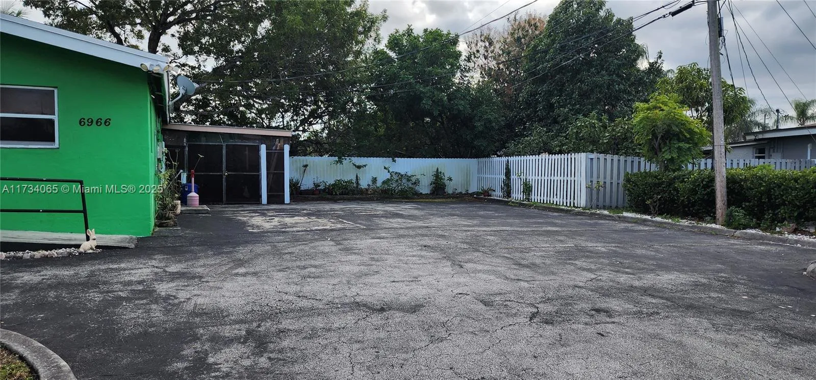 6966 Taft St 1, Hollywood, Florida 33024, Hollywood, Florida 33024, ,Commercial Sale,For Sale,6966 Taft St 1, Hollywood, Florida 33024,A11734065