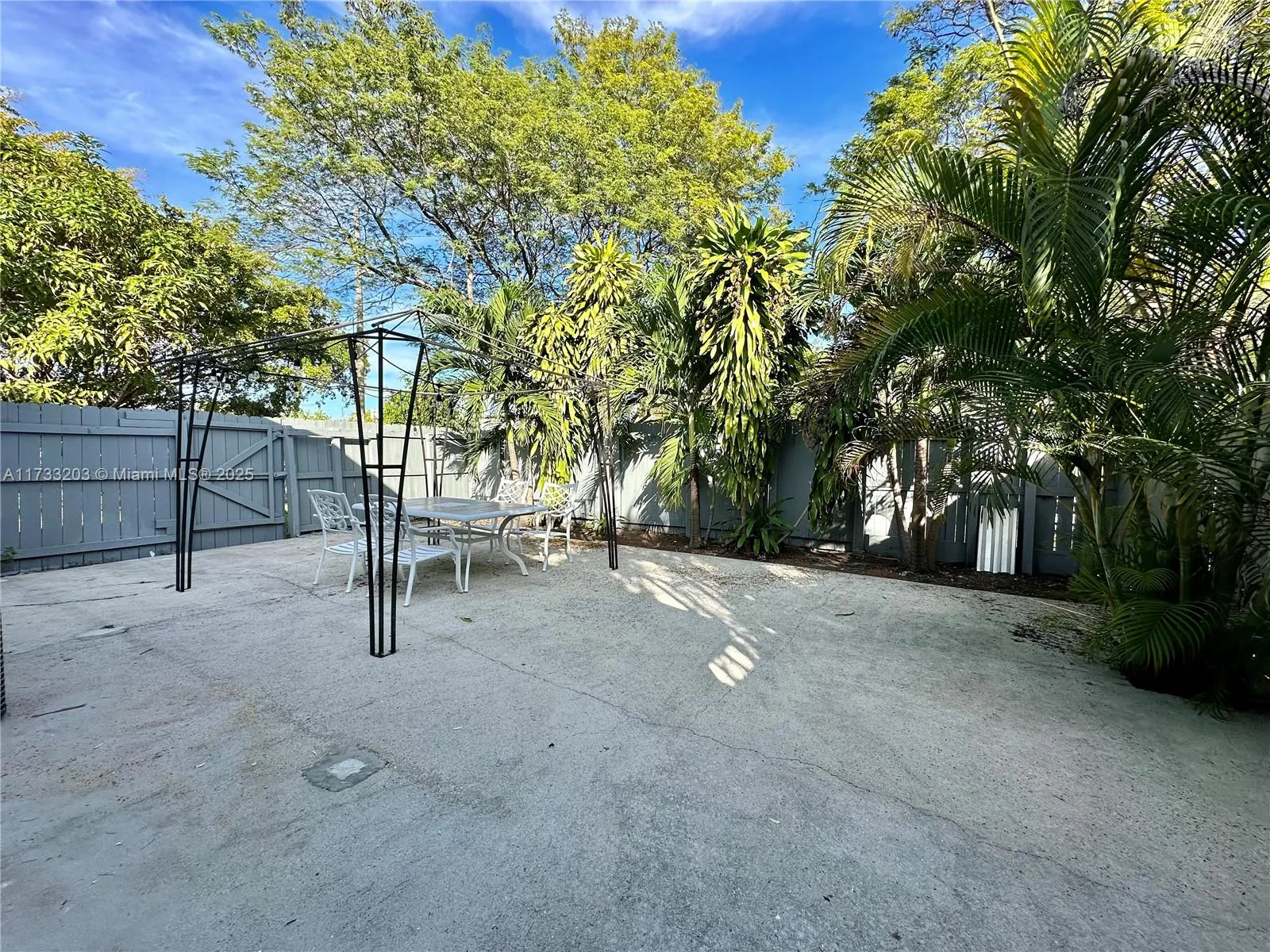 1788 Ne 169th St, North Miami Beach, Florida 33162, North Miami Beach, Florida 33162, ,Residential Income,For Sale,1788 Ne 169th St, North Miami Beach, Florida 33162,A11733203