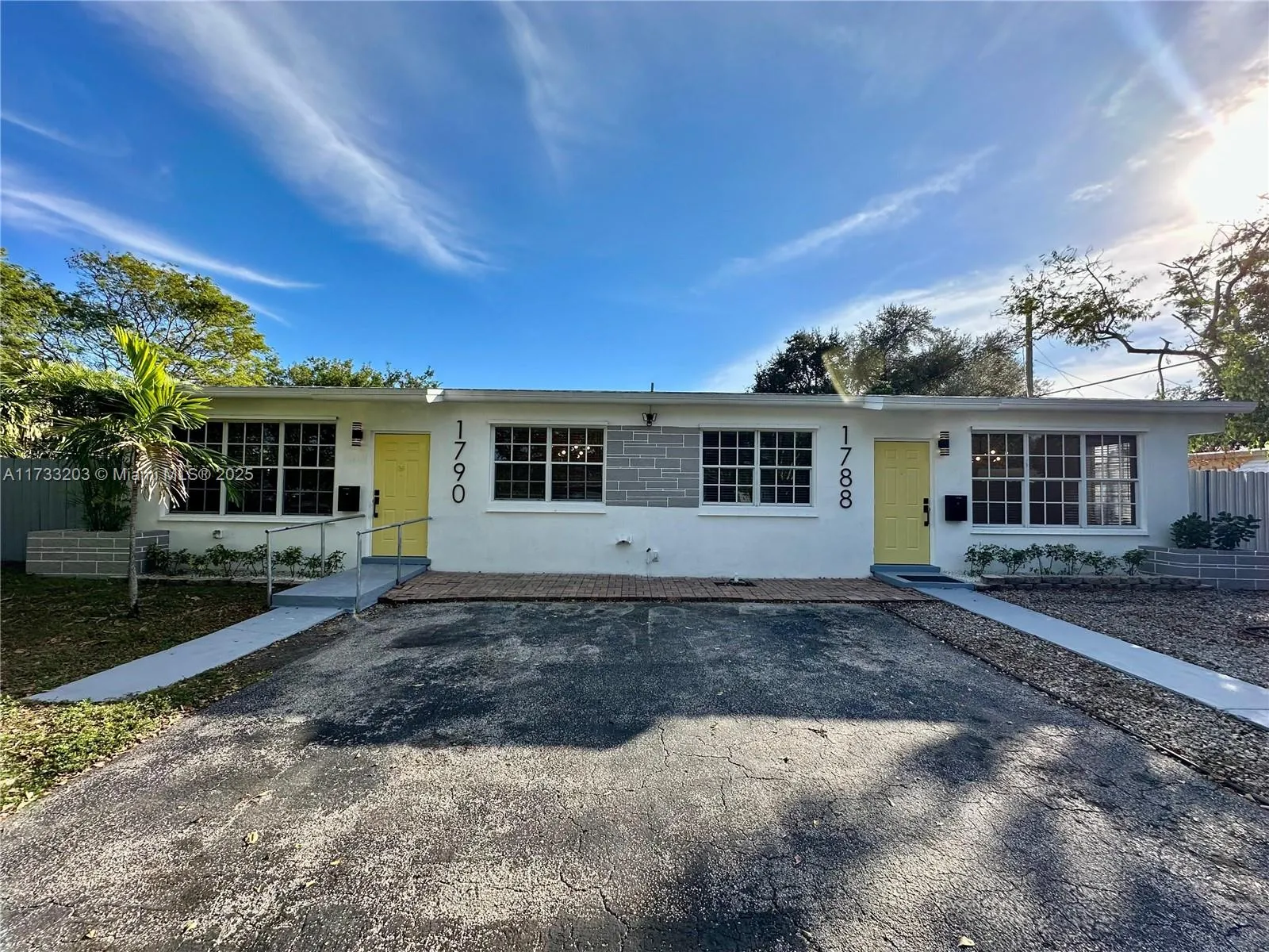1788 Ne 169th St, North Miami Beach, Florida 33162, North Miami Beach, Florida 33162, ,Residential Income,For Sale,1788 Ne 169th St, North Miami Beach, Florida 33162,A11733203