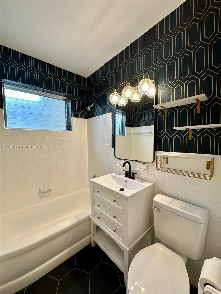 1788 Ne 169th St, North Miami Beach, Florida 33162, North Miami Beach, Florida 33162, ,Residential Income,For Sale,1788 Ne 169th St, North Miami Beach, Florida 33162,A11733203