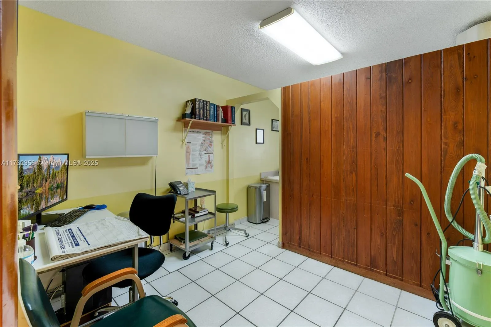 9950 Sw 40th St, Miami, Florida 33165, Miami, Florida 33165, ,Commercial Sale,For Sale,9950 Sw 40th St, Miami, Florida 33165,A11732356