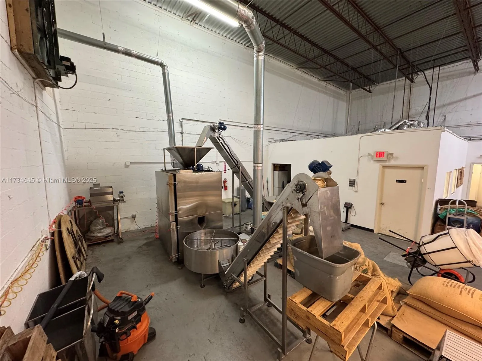 1805 Sw 31st Ave, Pembroke Park, Florida 33009, Pembroke Park, Florida 33009, ,Business Opportunity,For Sale,1805 Sw 31st Ave, Pembroke Park, Florida 33009,A11734645