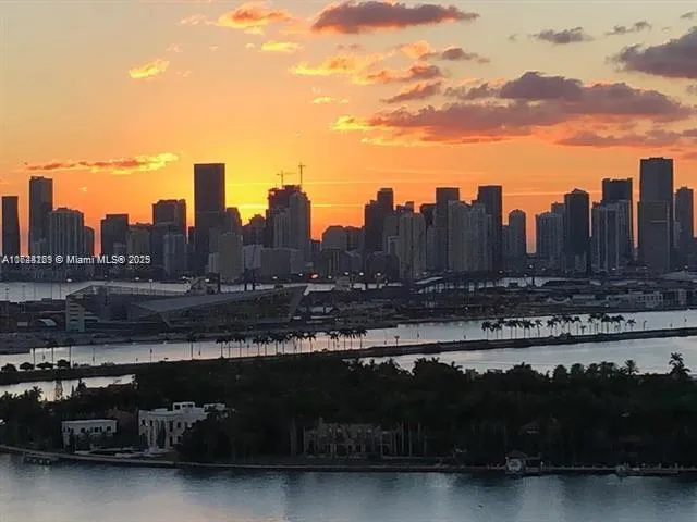 at 650 West Ave, Miami Beach, FL 33139 Unit For Sale 2 Bedrooms 2 Bathrooms MLS# A11728129 Price $959,000 1078
