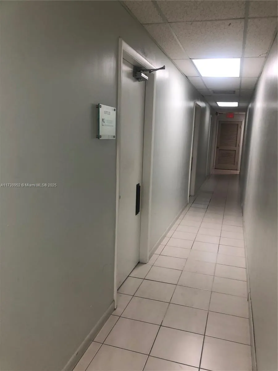 1385 Sw 22 203, Coral Gables, Florida 33145, Coral Gables, Florida 33145, ,Commercial Sale,For Sale,1385 Sw 22 203, Coral Gables, Florida 33145,A11730952