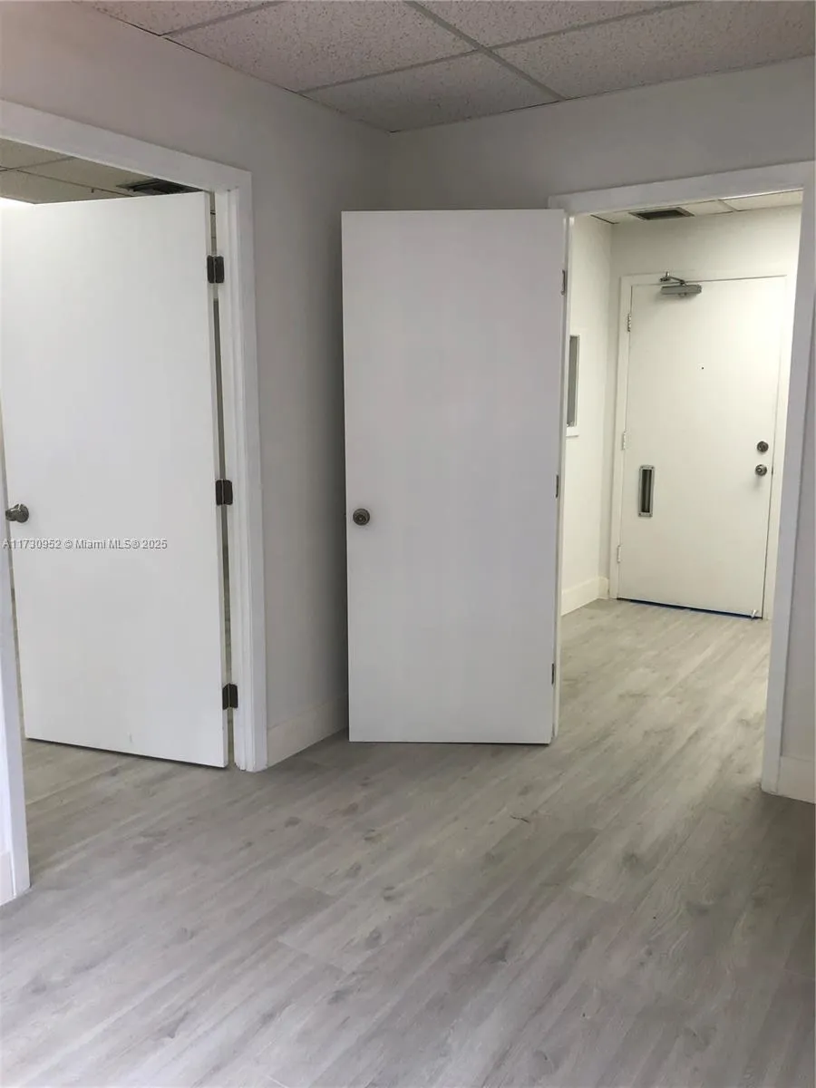 1385 Sw 22 203, Coral Gables, Florida 33145, Coral Gables, Florida 33145, ,Commercial Sale,For Sale,1385 Sw 22 203, Coral Gables, Florida 33145,A11730952