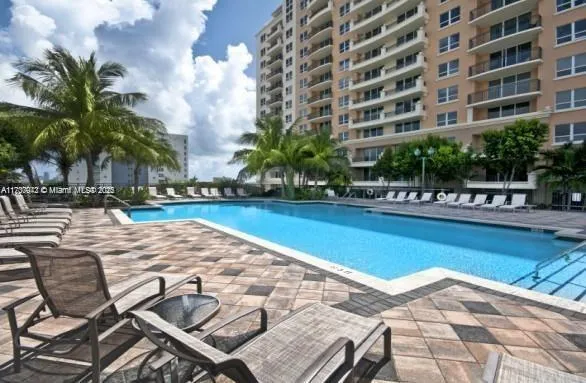 3232 Sw 22nd Ter 301, Miami, Florida 33145, Miami, Florida 33145, 3 Bedrooms Bedrooms, ,3 BathroomsBathrooms,Residential,For Sale,3232 Sw 22nd Ter 301, Miami, Florida 33145,A11737972
