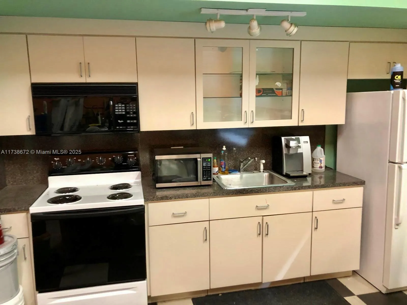 1751 W 38th Pl 1004a, Hialeah, Florida 33012, Hialeah, Florida 33012, ,Commercial Sale,For Sale,1751 W 38th Pl 1004a, Hialeah, Florida 33012,A11738672