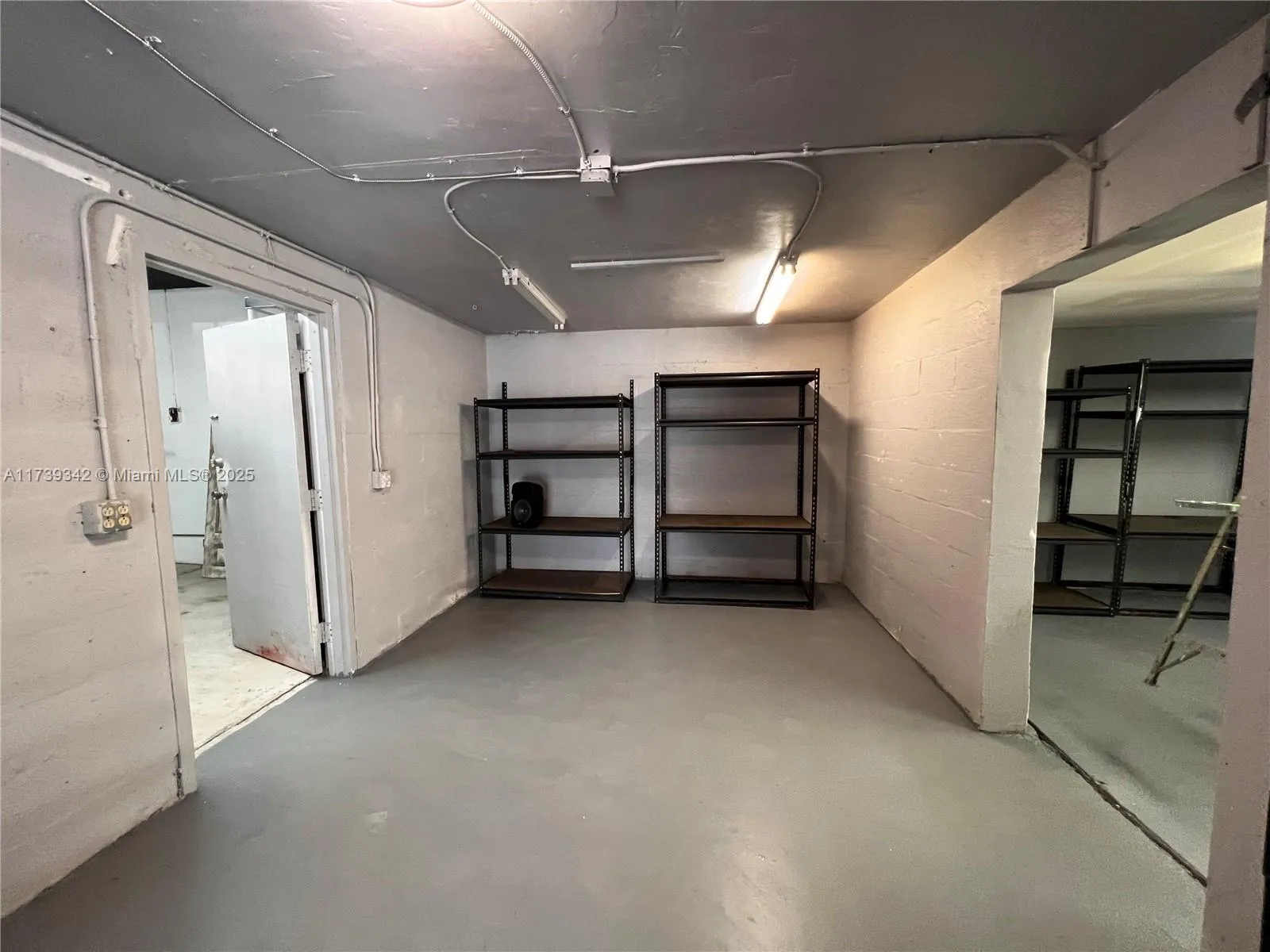 1100 S Dixie Hwy, Hollywood, Florida 33020, Hollywood, Florida 33020, ,Commercial Sale,For Sale,1100 S Dixie Hwy, Hollywood, Florida 33020,A11739342