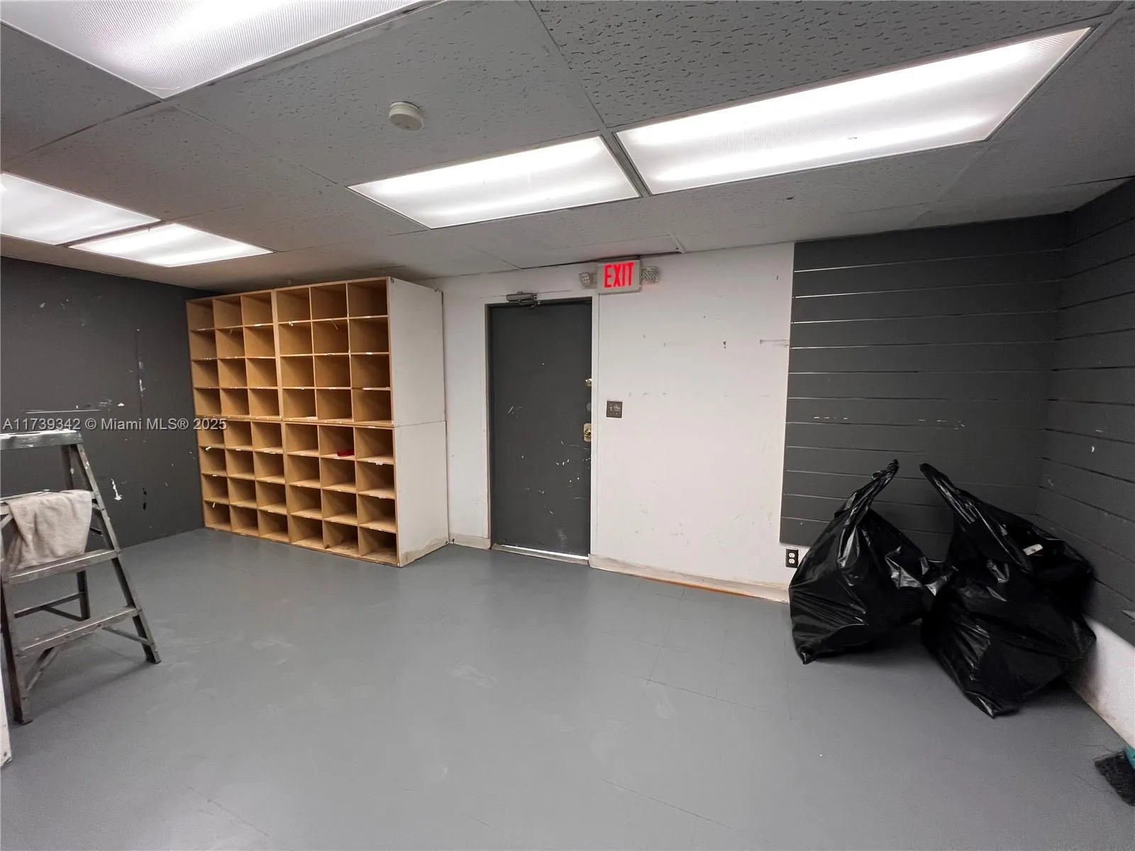 1100 S Dixie Hwy, Hollywood, Florida 33020, Hollywood, Florida 33020, ,Commercial Sale,For Sale,1100 S Dixie Hwy, Hollywood, Florida 33020,A11739342