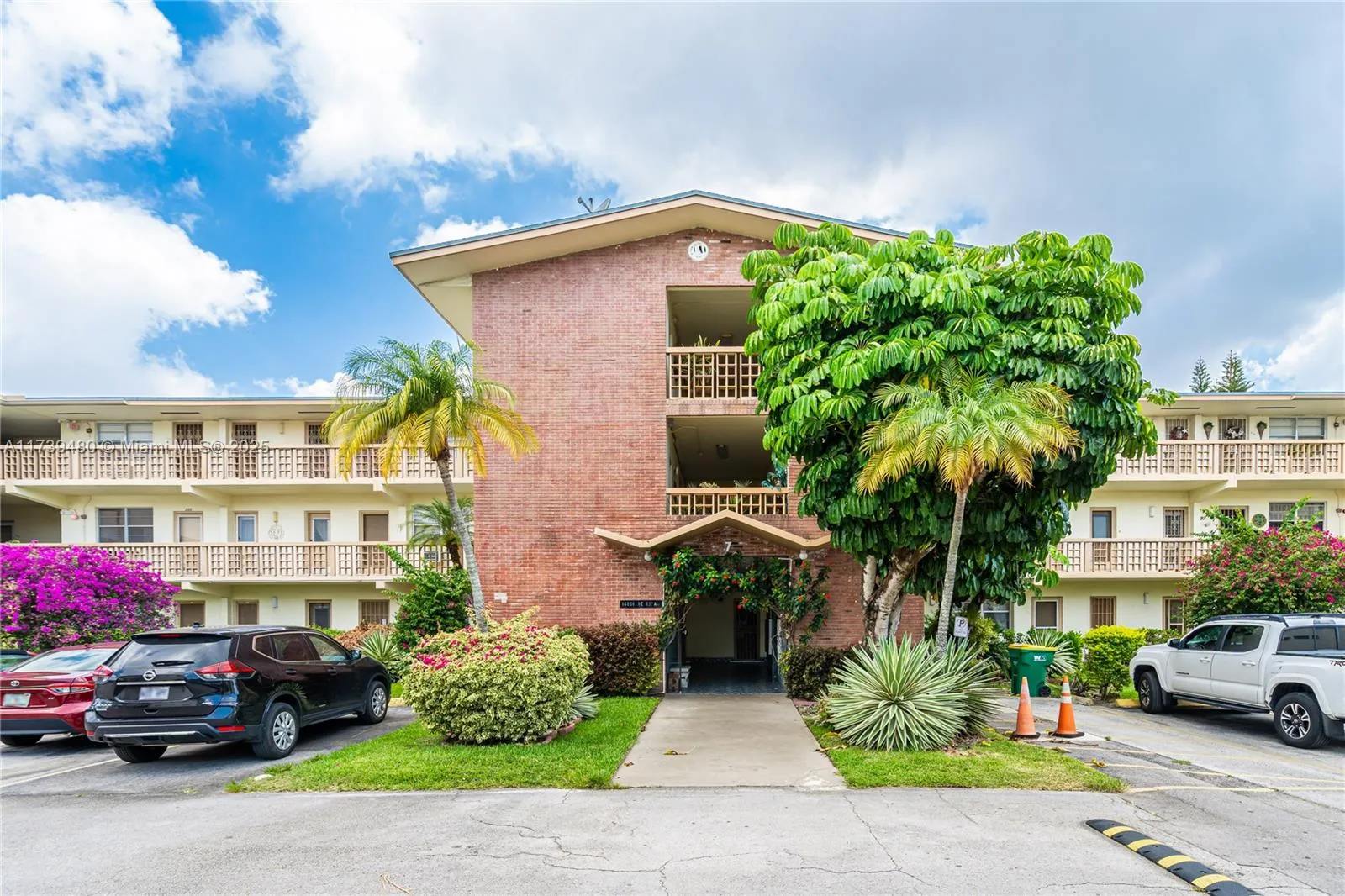 16801 Ne 13th Ave 101, Miami, Florida 33162, Miami, Florida 33162, 2 Bedrooms Bedrooms, ,1 BathroomBathrooms,Residential,For Sale,16801 Ne 13th Ave 101, Miami, Florida 33162,A11739480