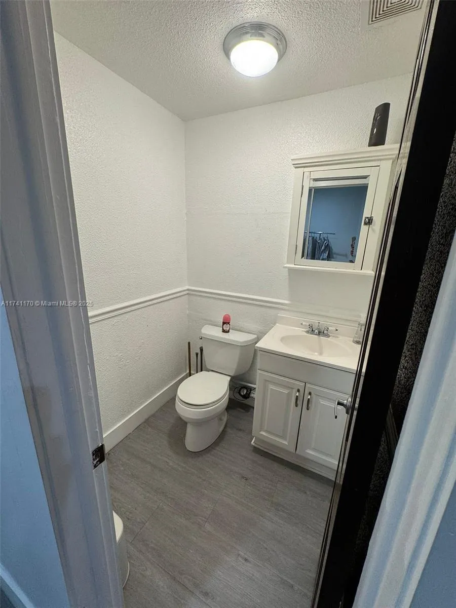 5522 Nw 72nd Ave 5522, Doral, Florida 33166, Doral, Florida 33166, ,Commercial Lease,For Rent,5522 Nw 72nd Ave 5522, Doral, Florida 33166,A11741170