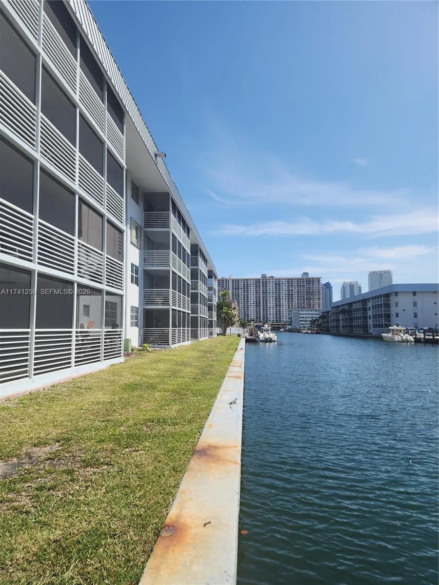 3750 Ne 170th St 311, North Miami Beach, Florida 3, North Miami Beach, Florida 33160, 2 Bedrooms Bedrooms, ,2 BathroomsBathrooms,Residential Lease,For Rent,3750 Ne 170th St 311, North Miami Beach, Florida 3,A11741259