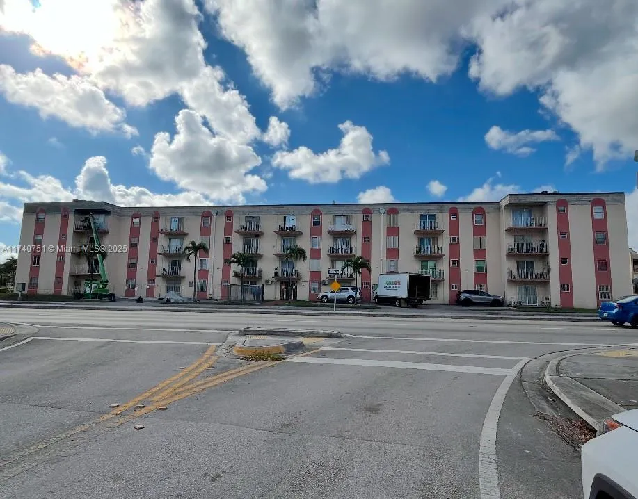 6820 W Flagler St 101, Miami, Florida 33144, Miami, Florida 33144, 2 Bedrooms Bedrooms, ,1 BathroomBathrooms,Residential,For Sale,6820 W Flagler St 101, Miami, Florida 33144,A11740751