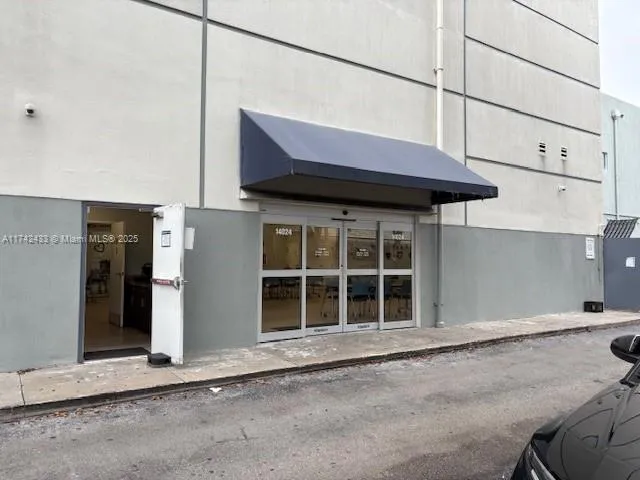 13914 Sw 8th St, Miami, Florida 33184, Miami, Florida 33184, ,Commercial Lease,For Rent,13914 Sw 8th St, Miami, Florida 33184,A11742433