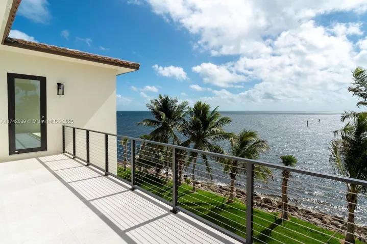 at 650 Lugo Avenue, Coral Gables, FL 33156 Unit For Sale 8 Bedrooms 7 Bathrooms MLS# A11742039 Price $29,900,000 9287